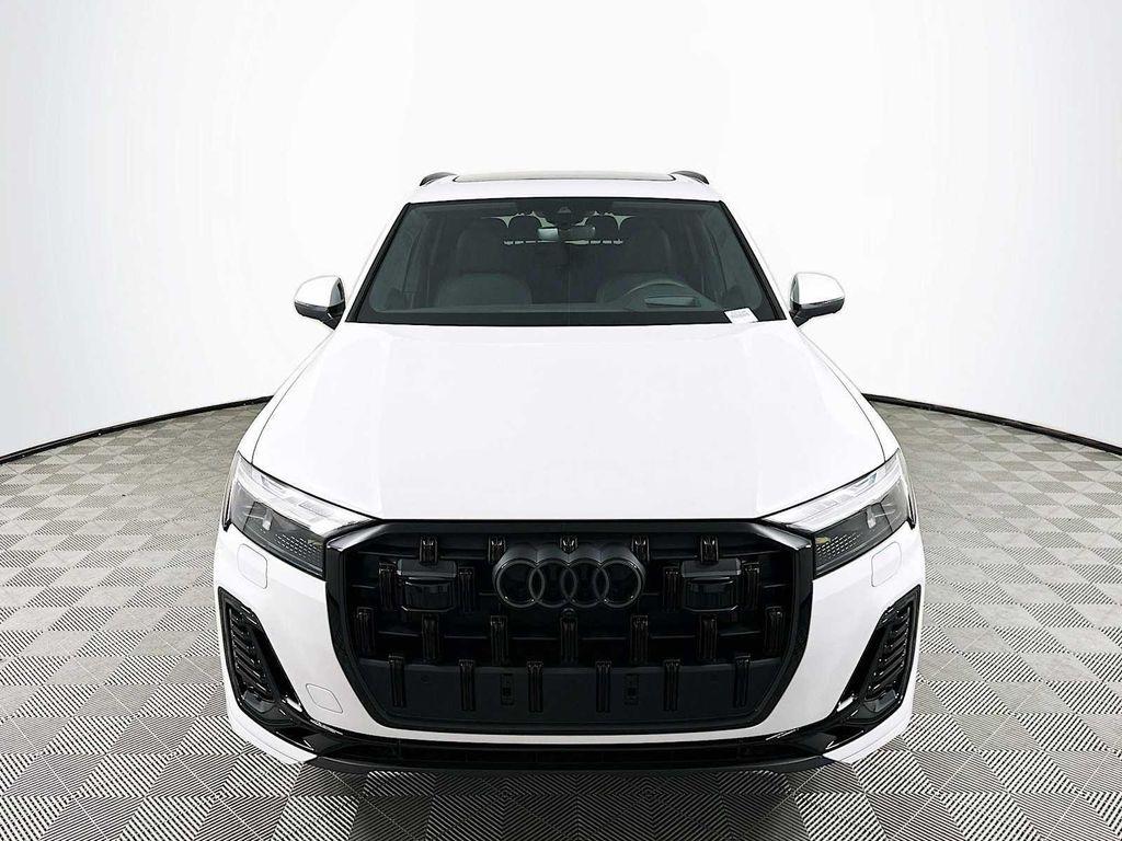 new 2025 Audi Q7 car, priced at $81,660