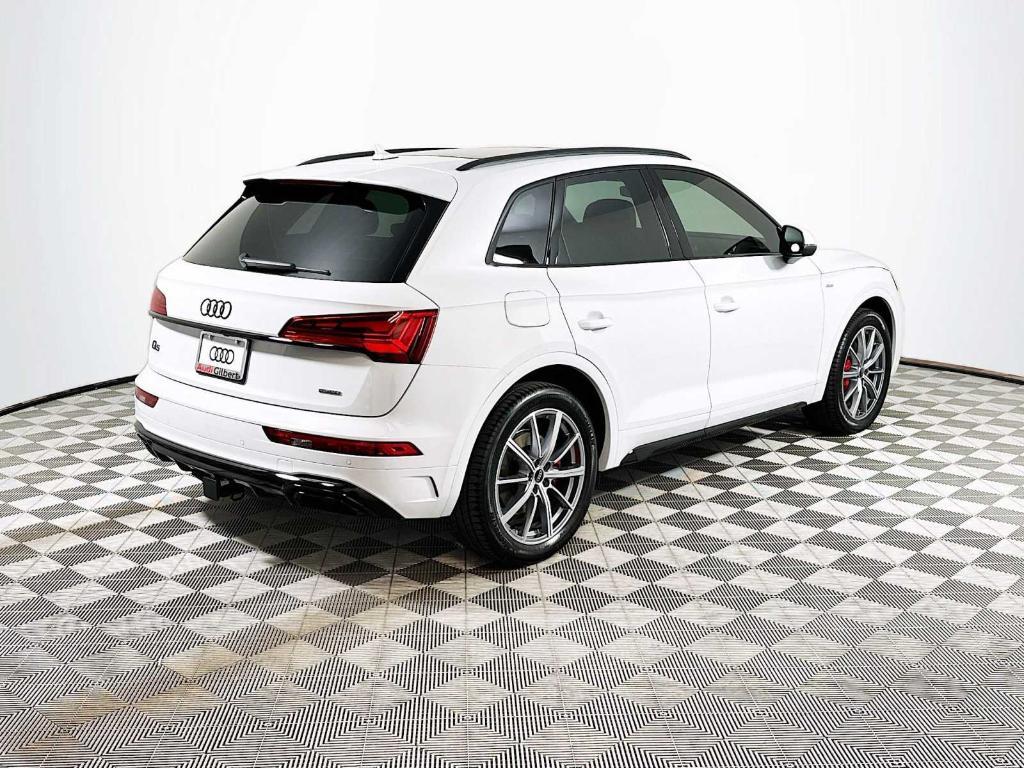 new 2024 Audi Q5 car, priced at $70,100