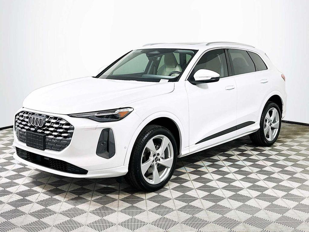 new 2025 Audi Q5 car, priced at $61,285