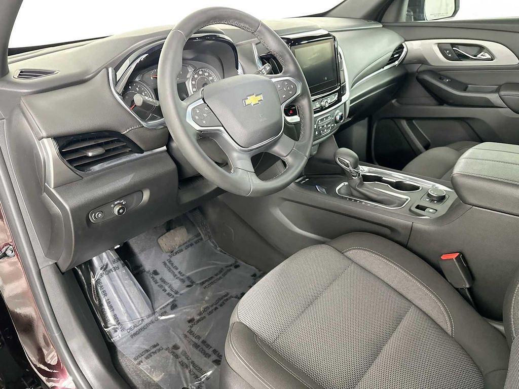 used 2023 Chevrolet Traverse car, priced at $26,500