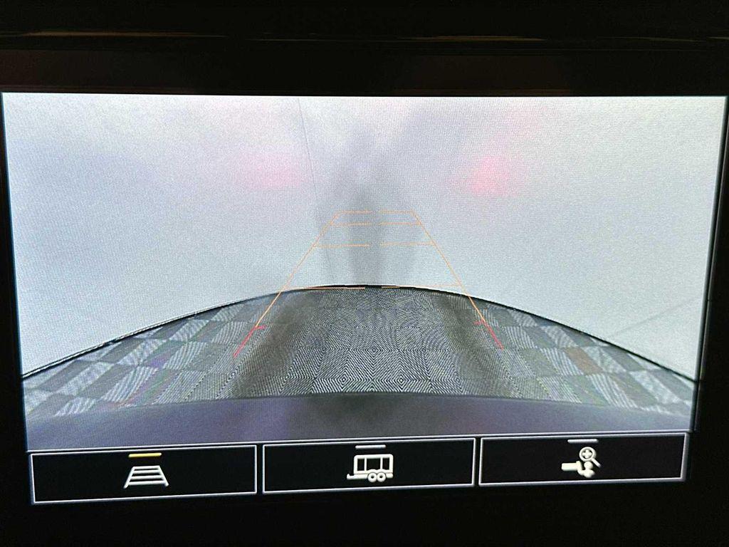 used 2023 Chevrolet Traverse car, priced at $26,500