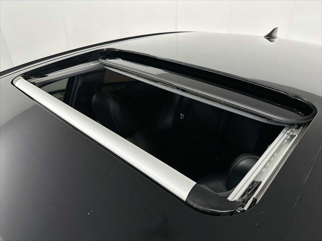 used 2022 Toyota Avalon Hybrid car, priced at $33,400