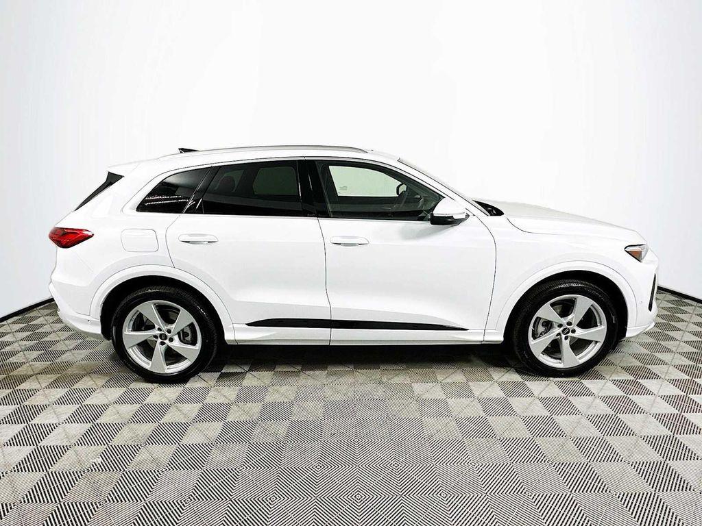 new 2025 Audi Q5 car, priced at $64,100