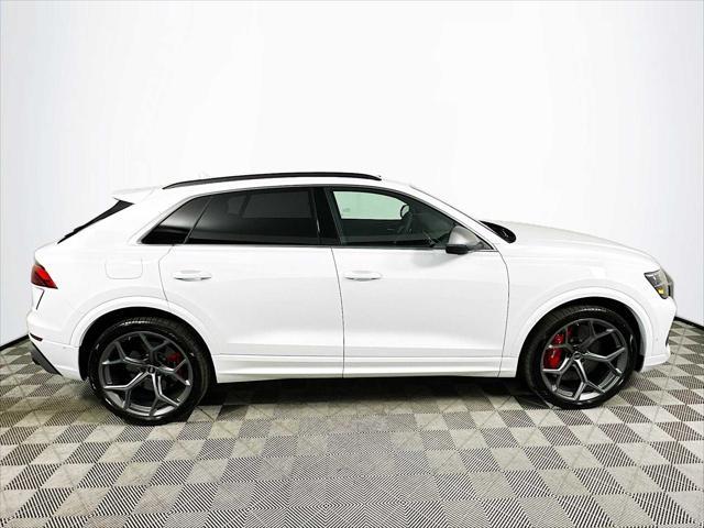new 2025 Audi RS Q8 car, priced at $152,690