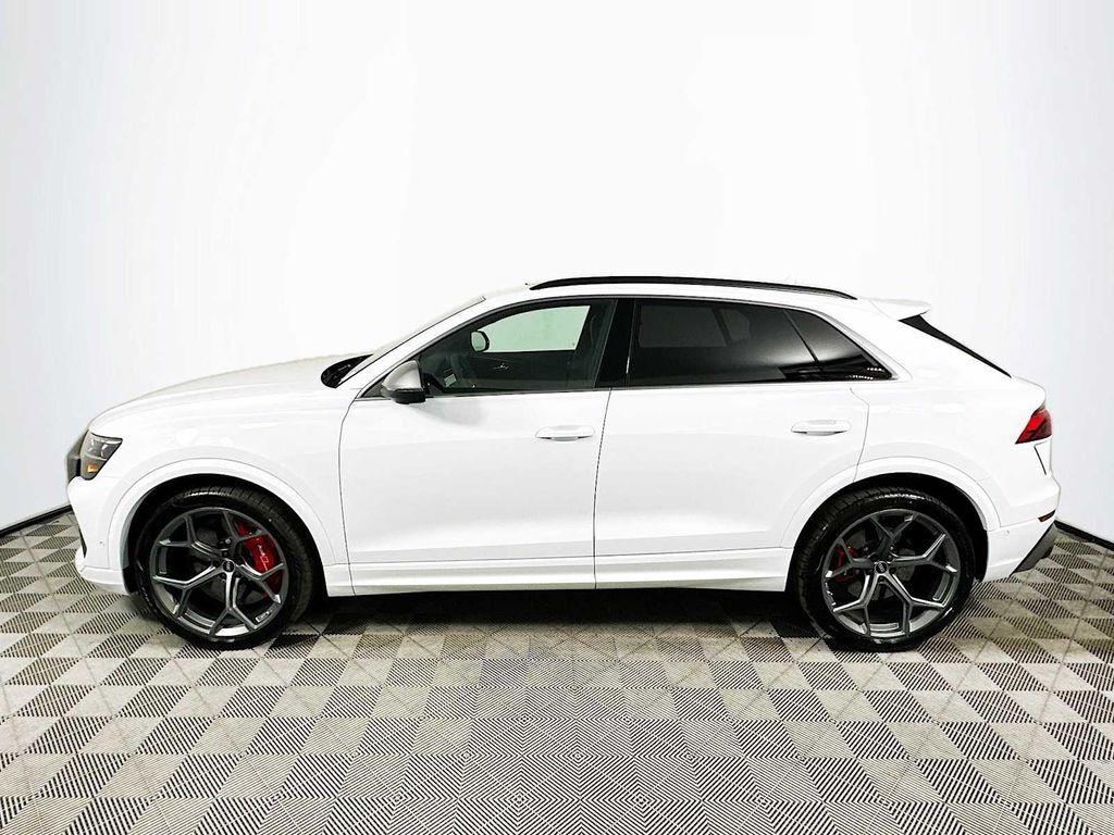 new 2025 Audi RS Q8 car, priced at $152,690