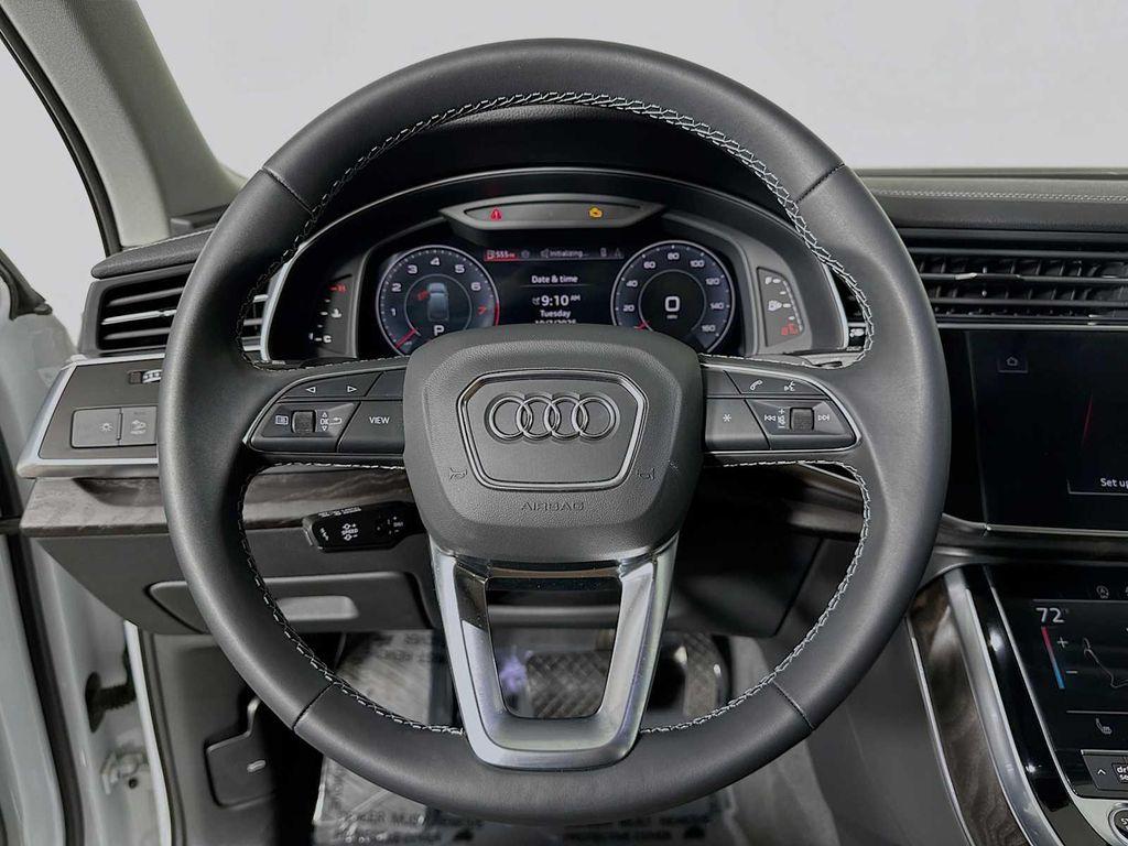 used 2025 Audi Q7 car, priced at $55,900