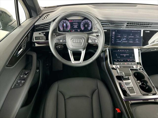 new 2025 Audi Q7 car, priced at $69,820