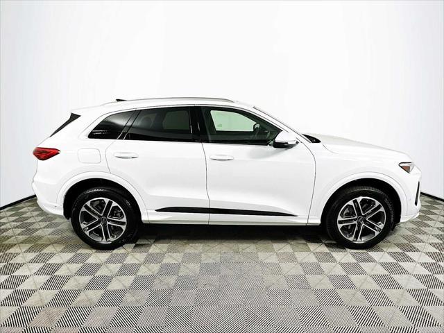 new 2025 Audi Q5 car, priced at $59,300