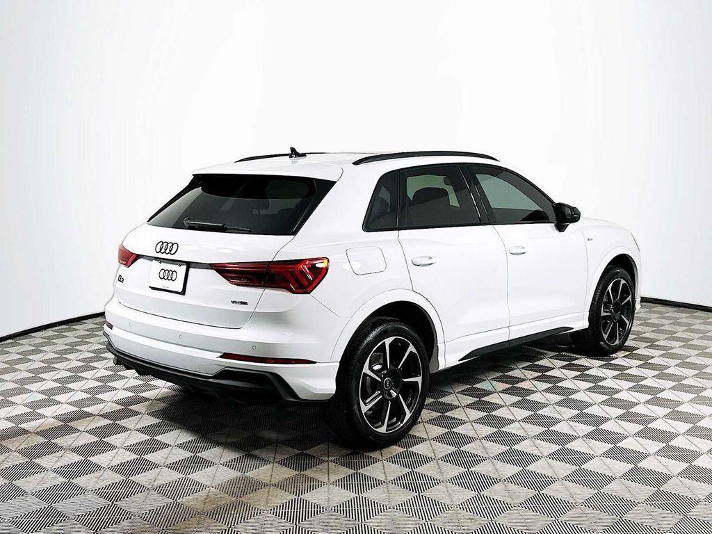 new 2025 Audi Q3 car, priced at $45,565