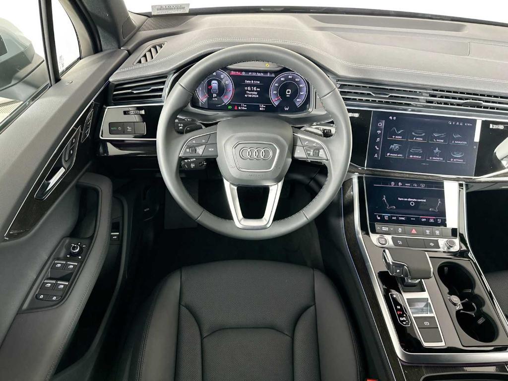 new 2024 Audi Q7 car, priced at $69,940