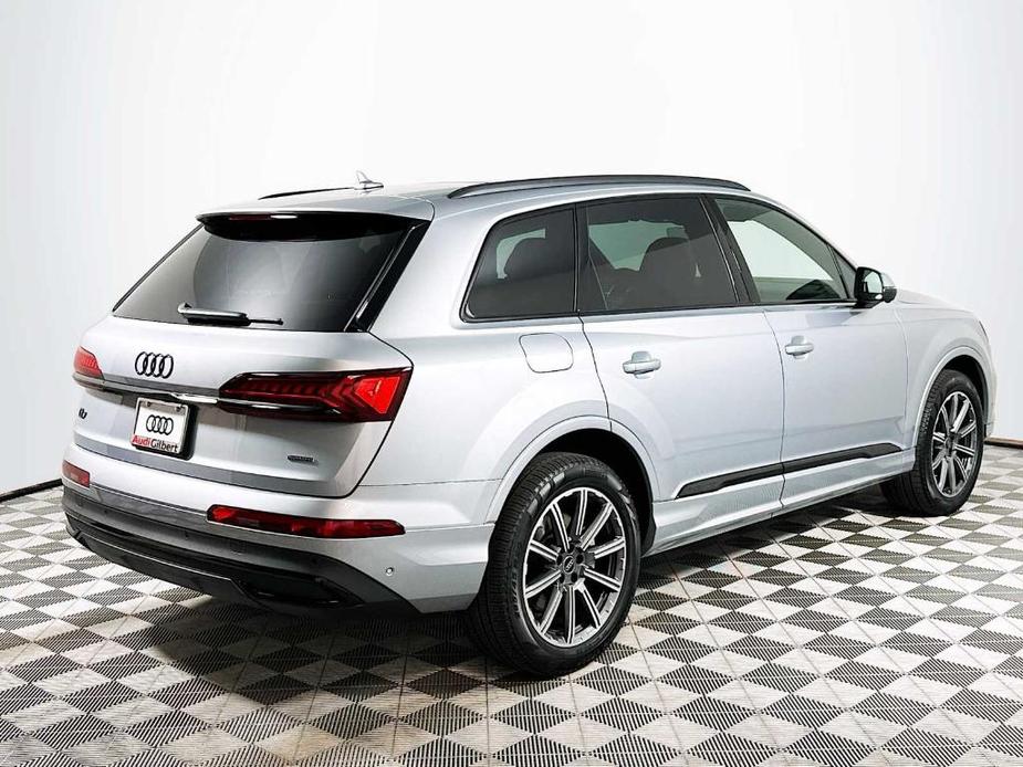 new 2024 Audi Q7 car, priced at $69,940