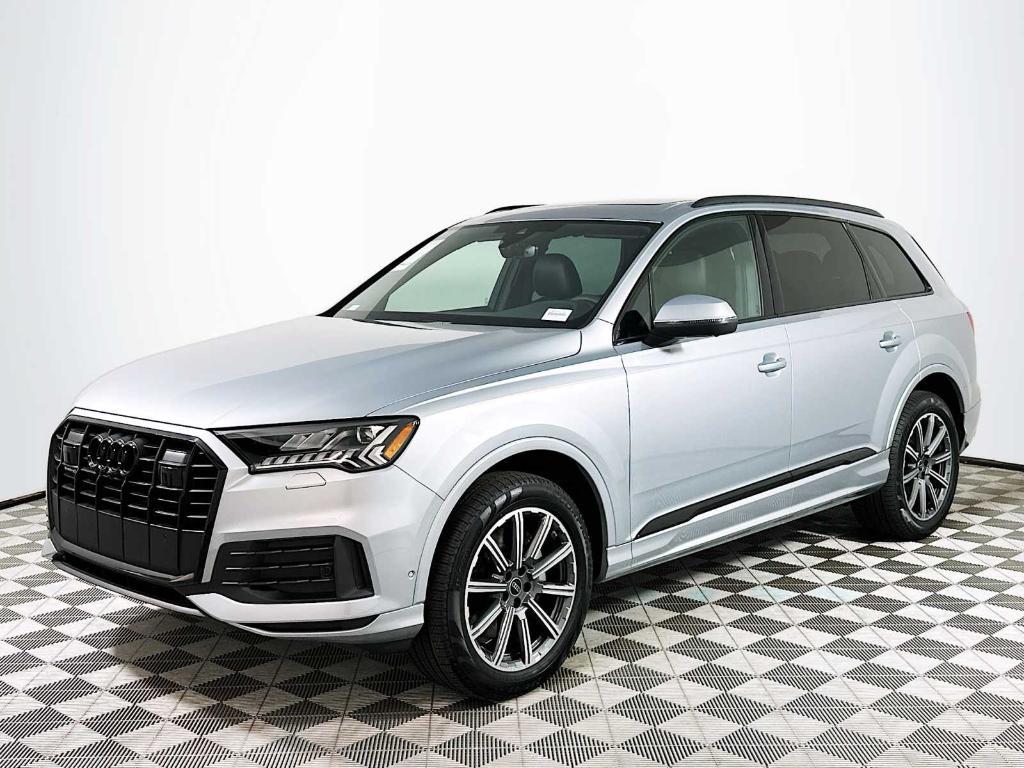 new 2024 Audi Q7 car, priced at $69,940