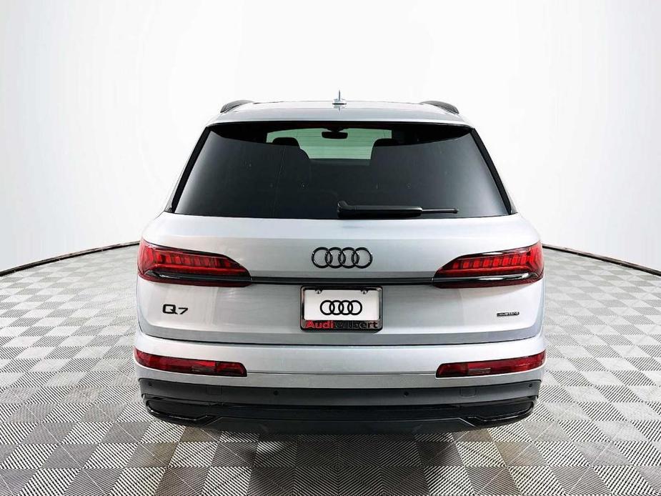 new 2024 Audi Q7 car, priced at $69,940