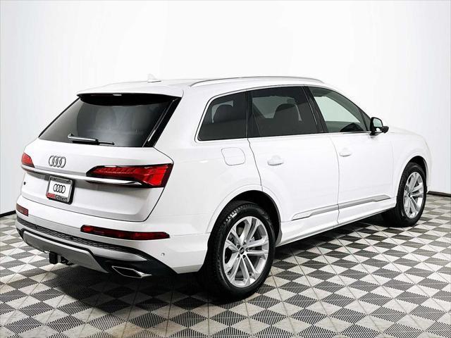 new 2025 Audi Q7 car, priced at $75,510