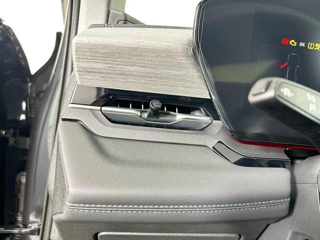 new 2025 Audi Q6 e-tron car, priced at $66,010