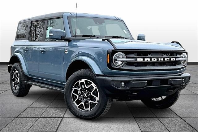 new 2024 Ford Bronco car, priced at $52,145