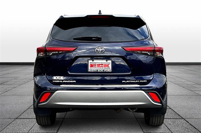 used 2021 Toyota Highlander car, priced at $38,310