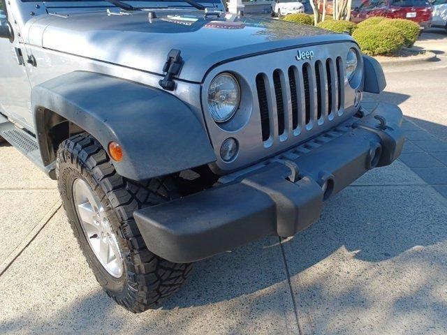 used 2015 Jeep Wrangler Unlimited car, priced at $22,999