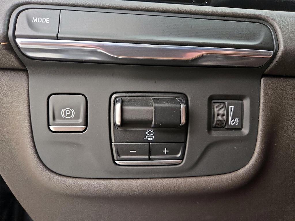 used 2023 Cadillac Escalade car, priced at $74,998