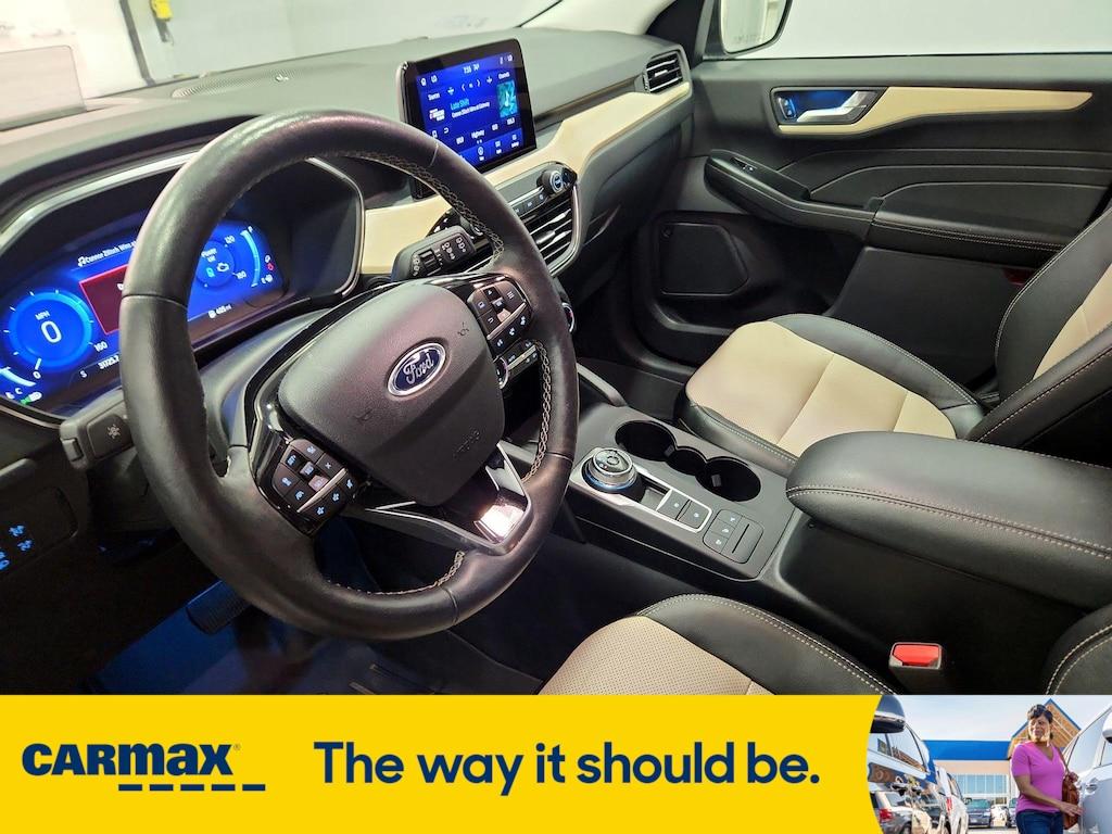 used 2022 Ford Escape car, priced at $27,998