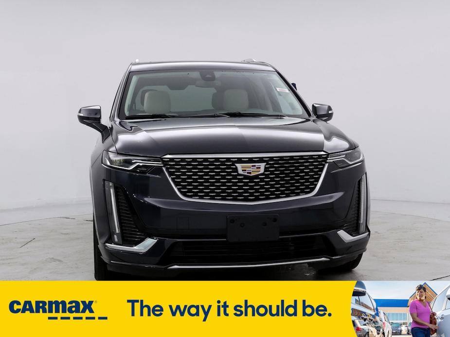 used 2023 Cadillac XT6 car, priced at $42,998