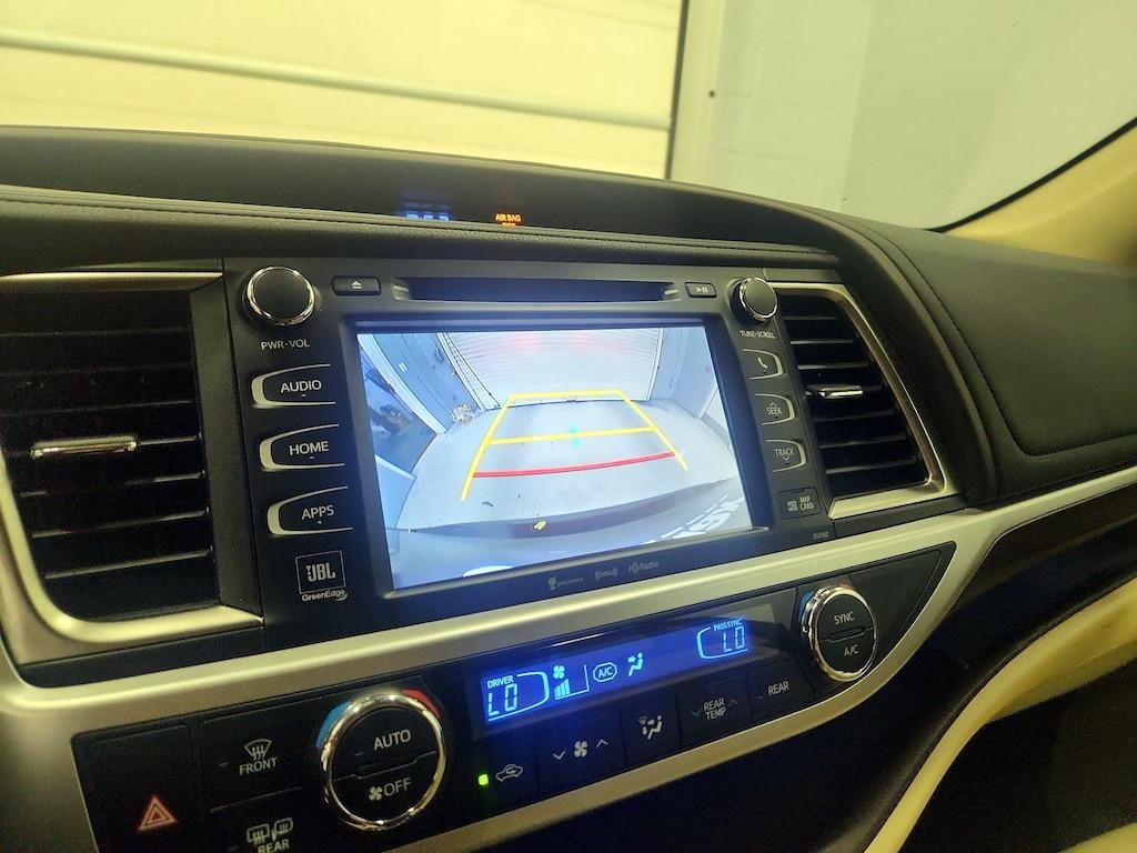 used 2016 Toyota Highlander car, priced at $31,998
