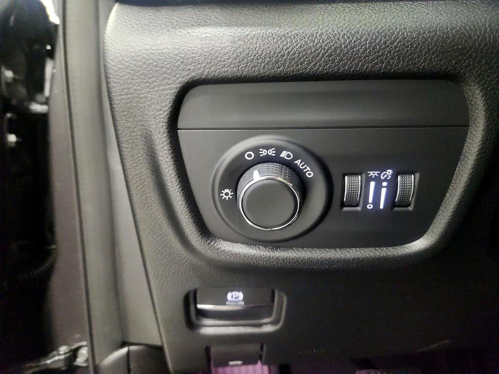 used 2025 Jeep Grand Cherokee L car, priced at $38,998