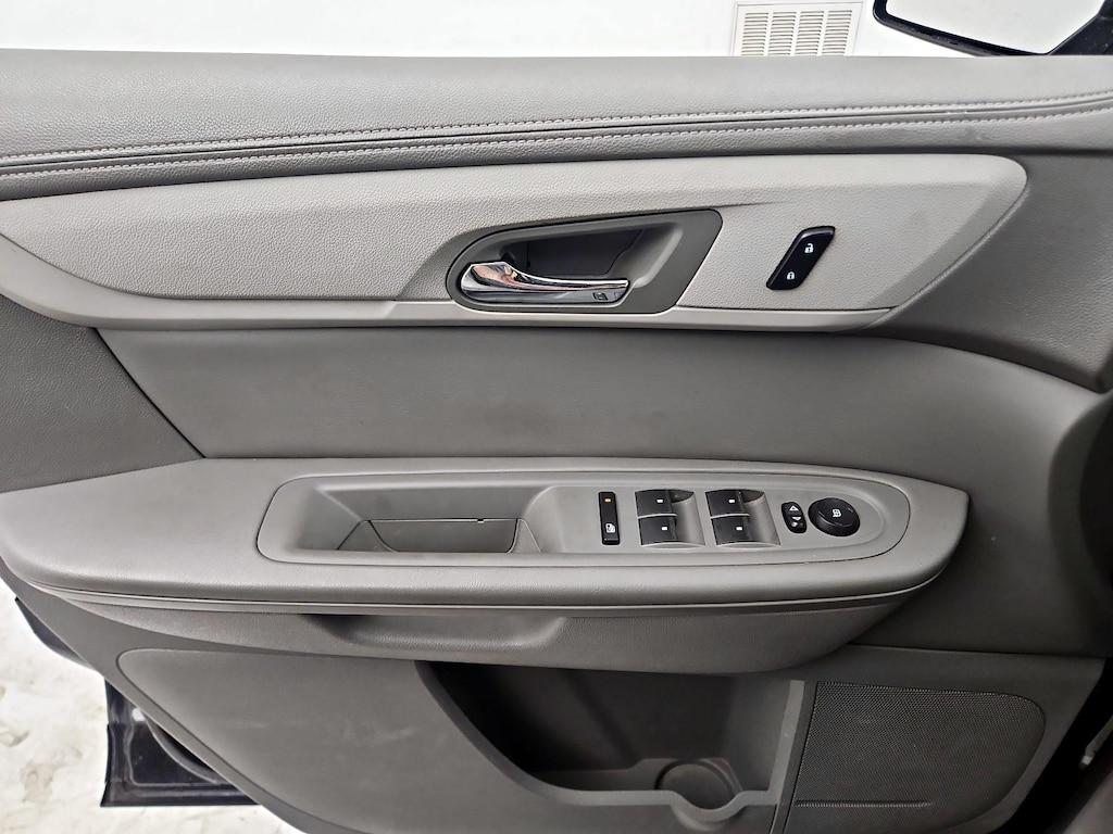 used 2015 Chevrolet Traverse car, priced at $17,998