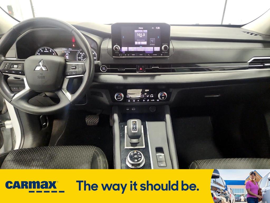 used 2023 Mitsubishi Outlander car, priced at $23,998