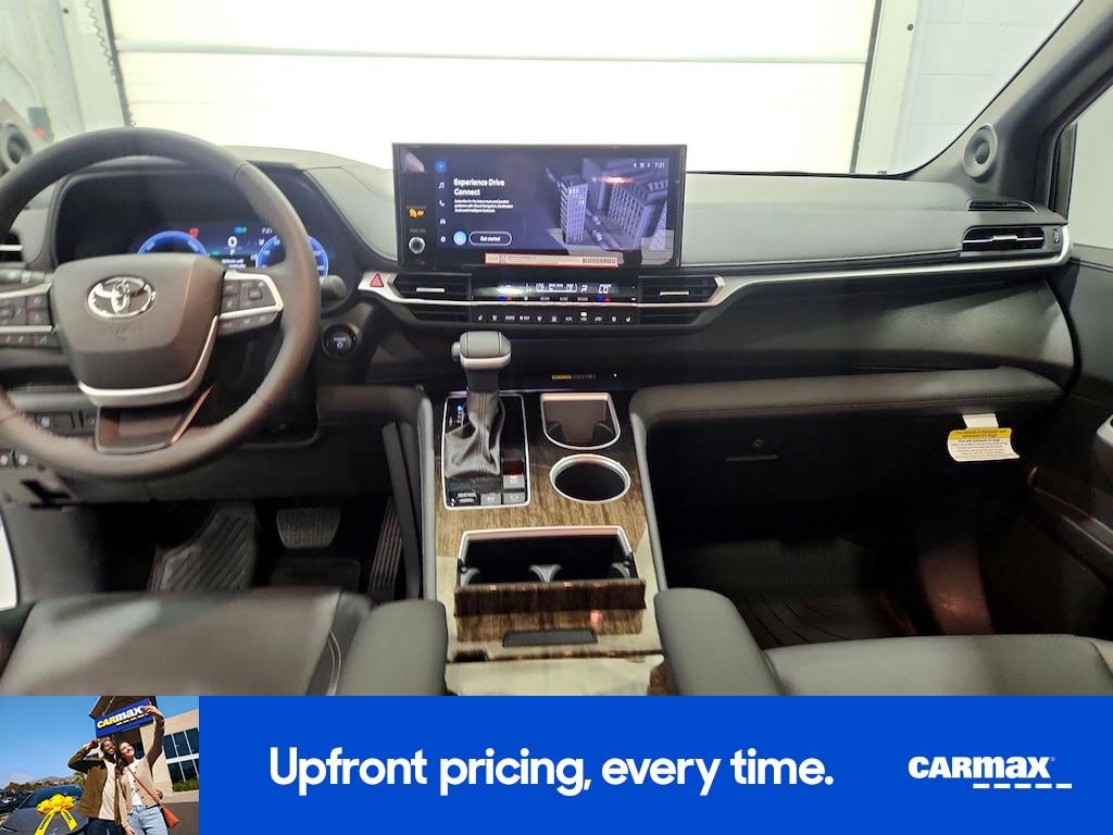 used 2025 Toyota Sienna car, priced at $62,998