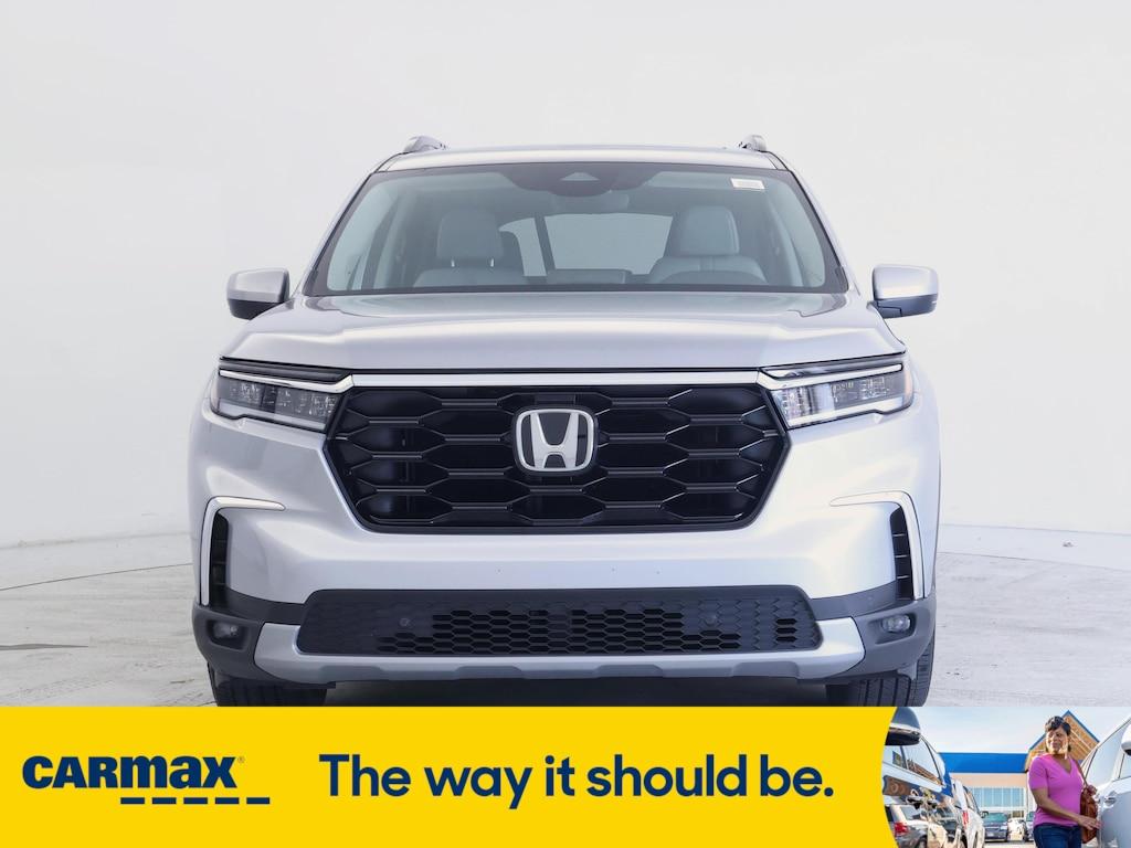 used 2023 Honda Pilot car, priced at $42,998