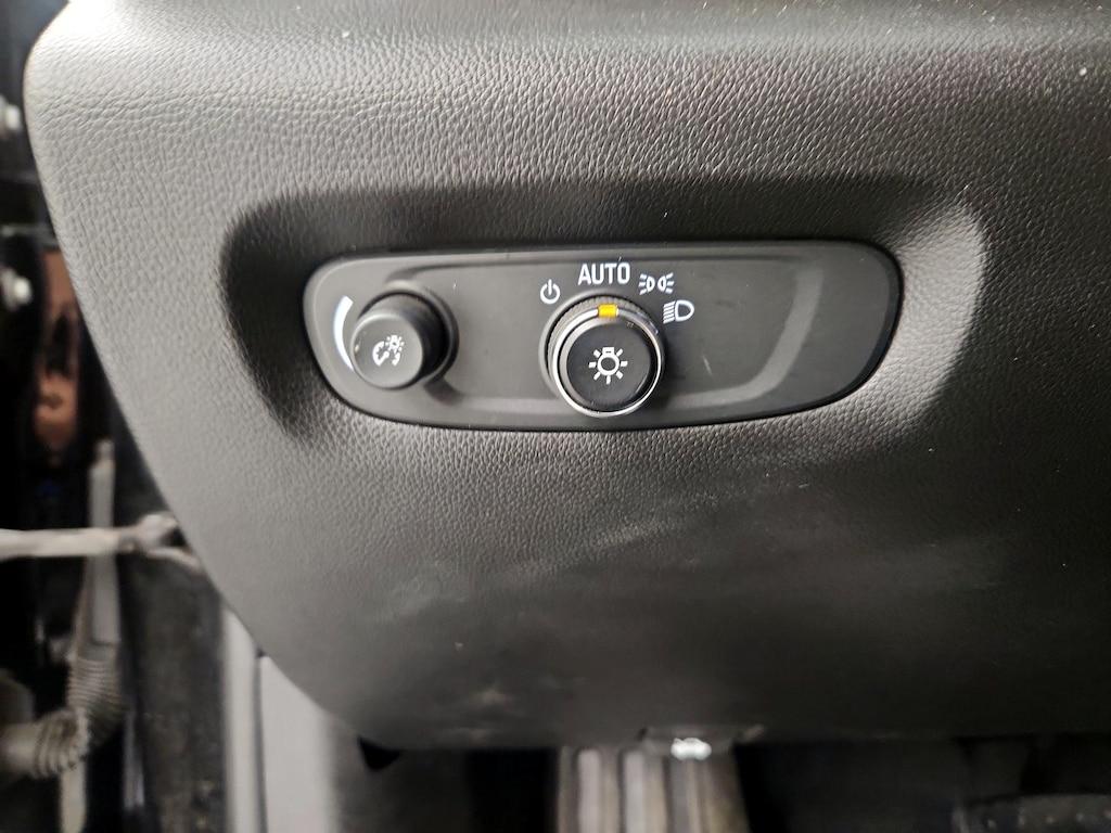used 2021 Chevrolet Traverse car, priced at $26,998