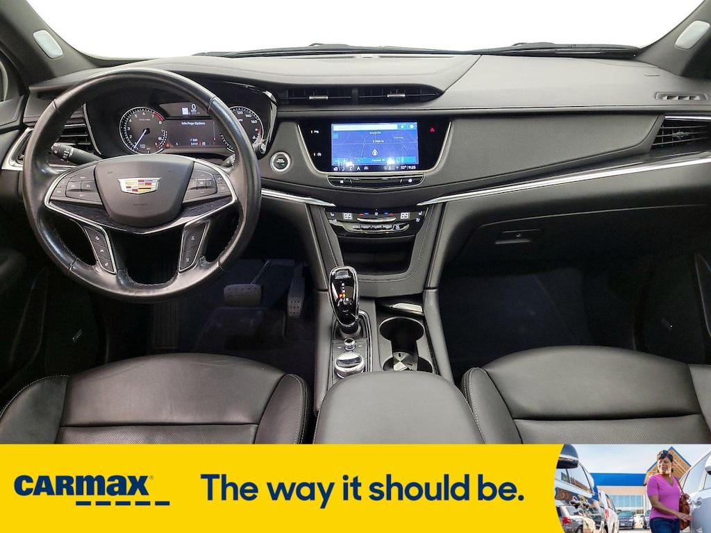 used 2023 Cadillac XT5 car, priced at $30,998