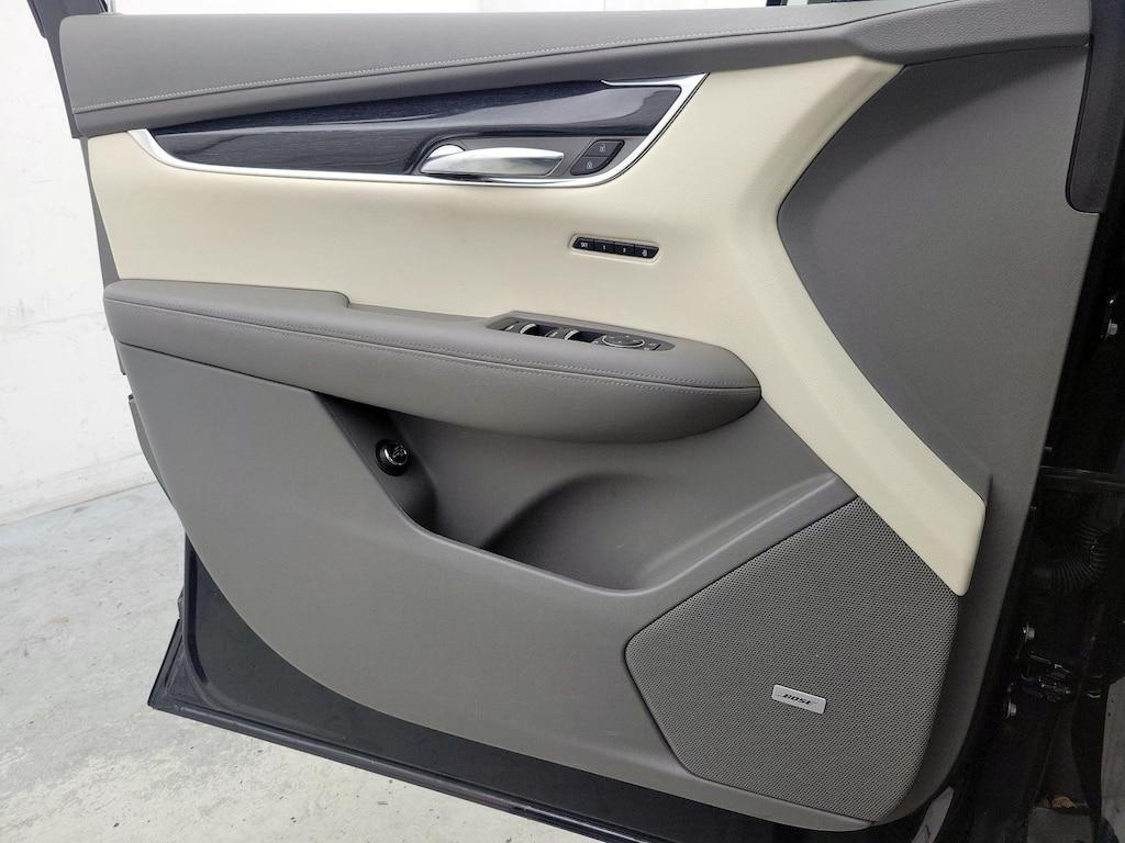 used 2022 Cadillac XT6 car, priced at $36,998