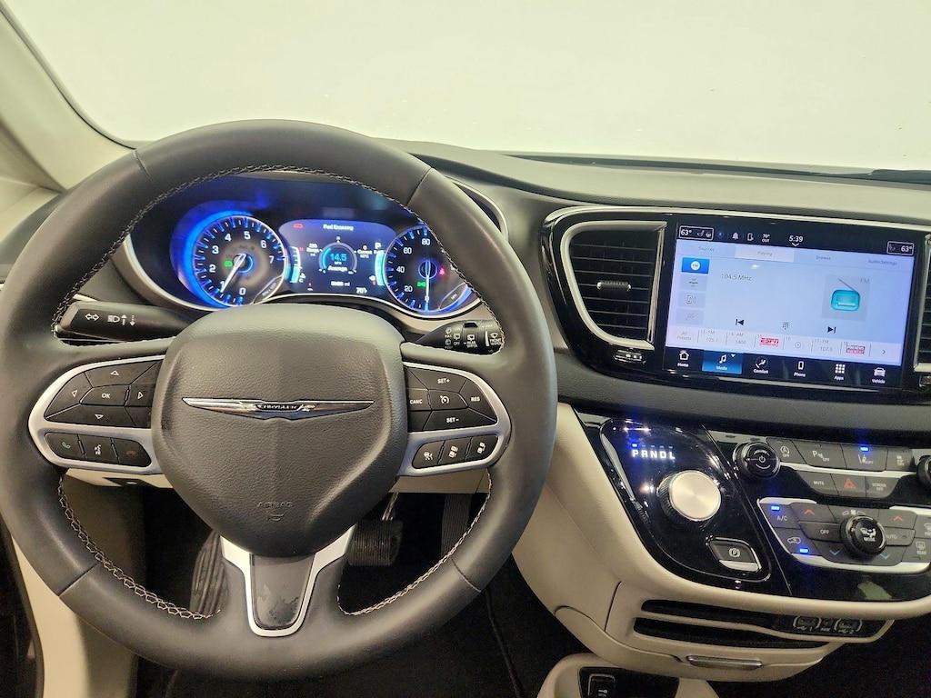 used 2023 Chrysler Pacifica car, priced at $26,998