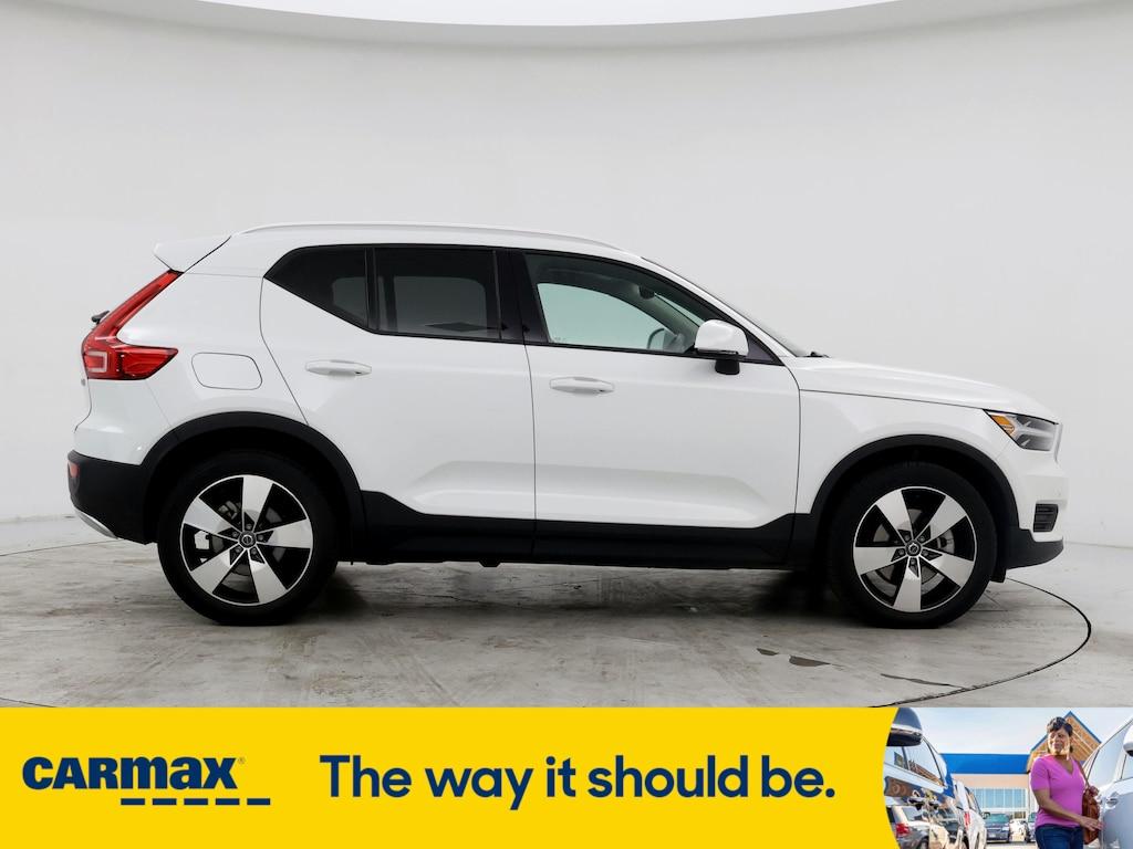 used 2020 Volvo XC40 car, priced at $26,998