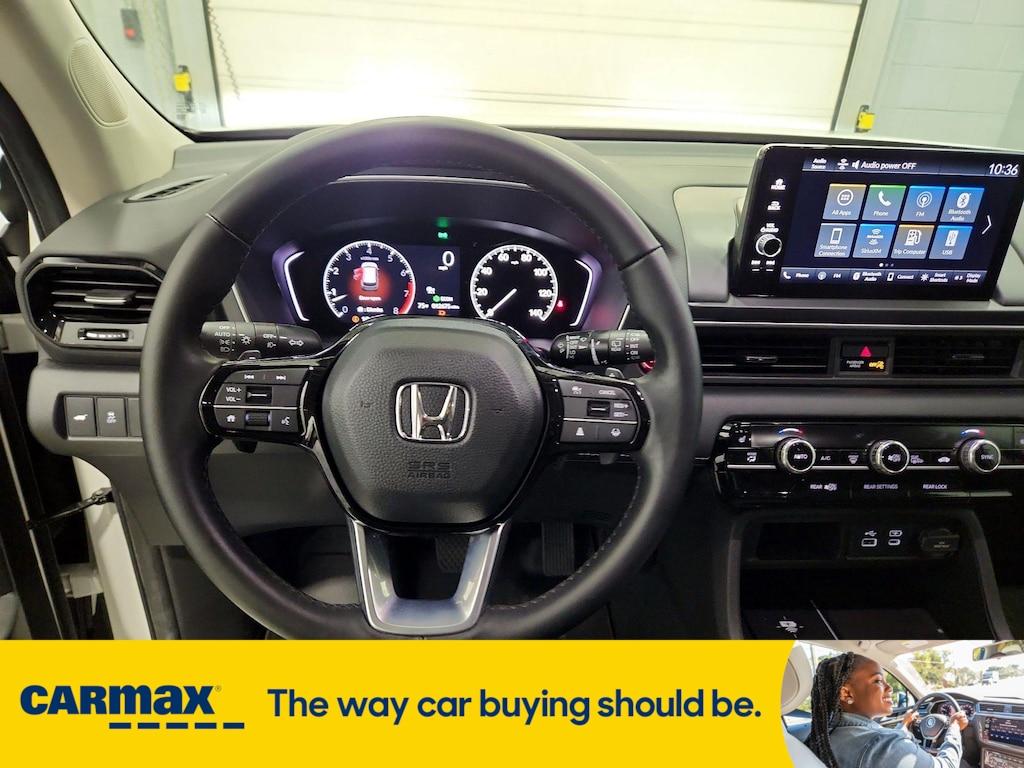 used 2025 Honda Pilot car, priced at $44,998