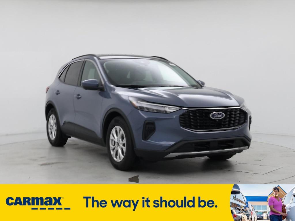 used 2023 Ford Escape car, priced at $25,998