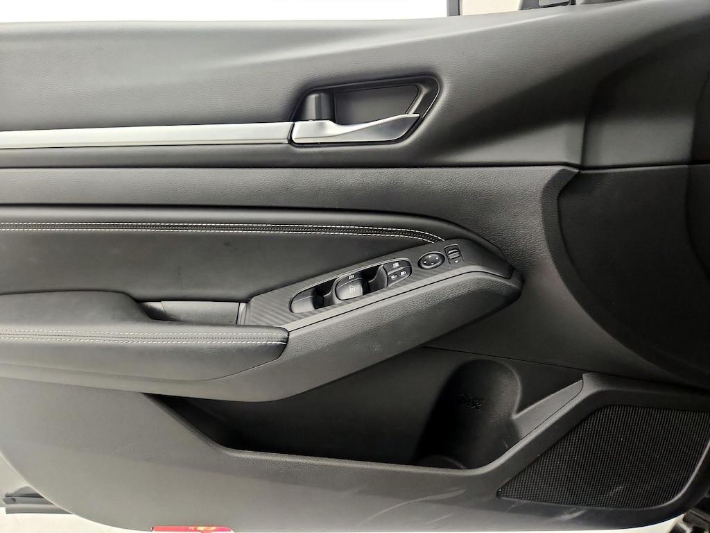 used 2019 Nissan Altima car, priced at $19,998