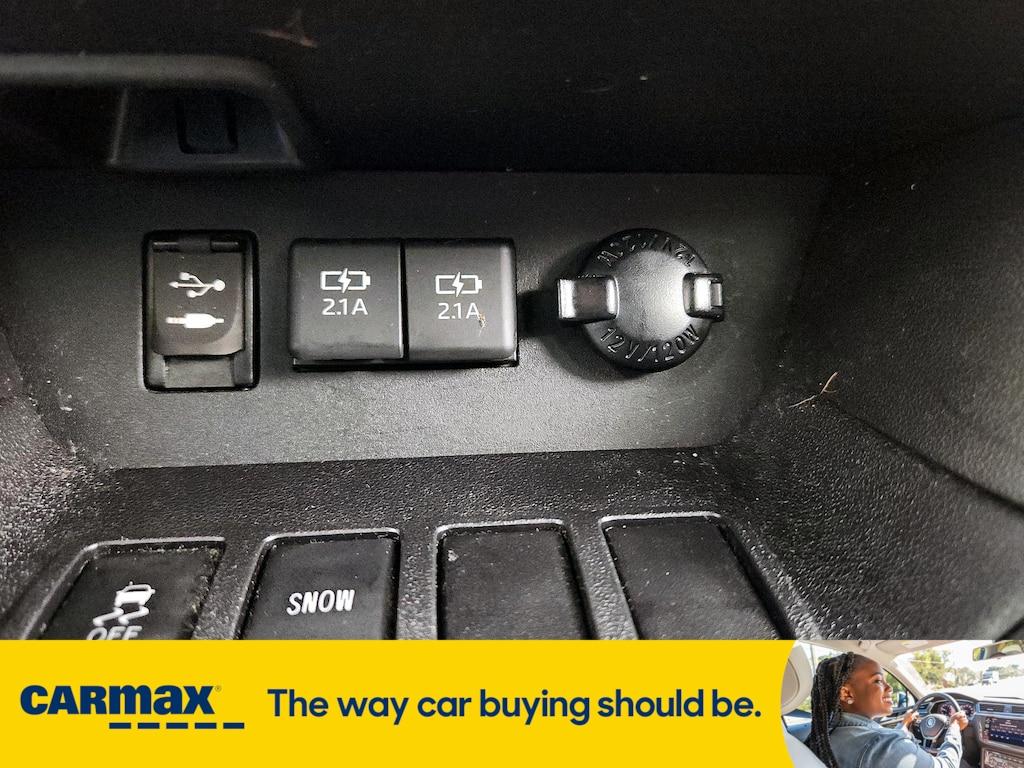 used 2019 Toyota Highlander car, priced at $25,998