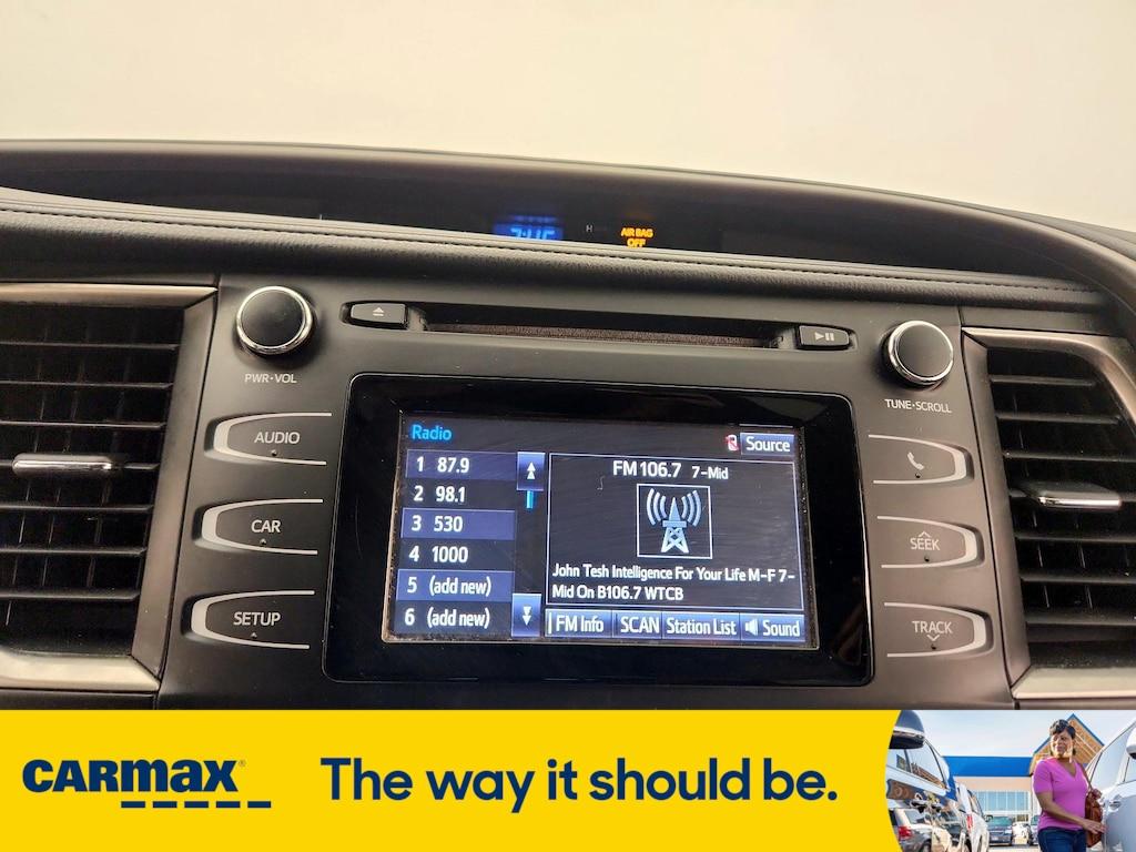 used 2019 Toyota Highlander car, priced at $25,998