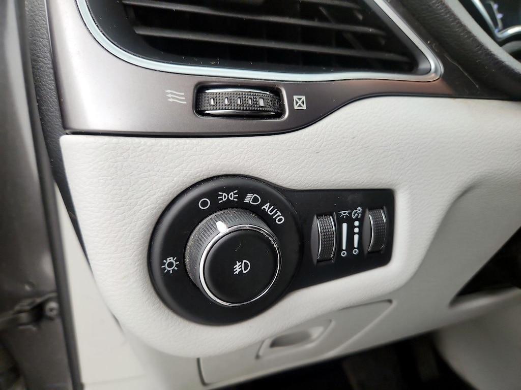used 2020 Jeep Cherokee car, priced at $18,998