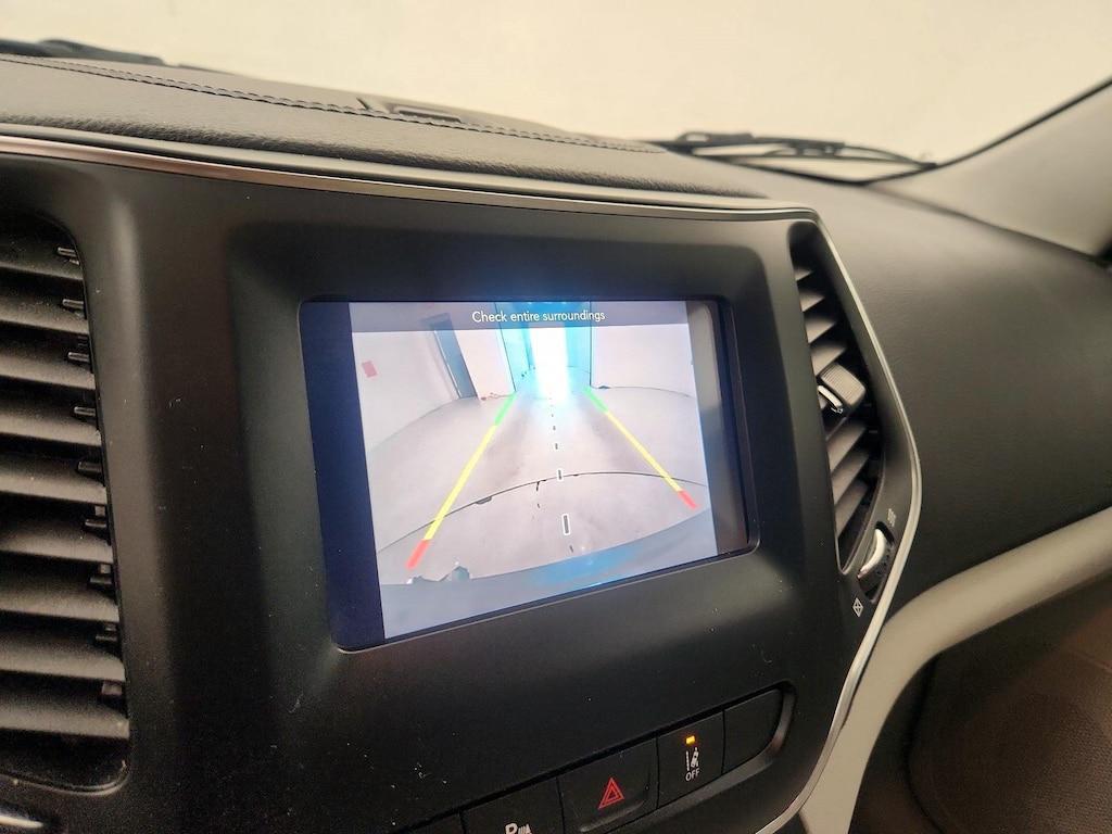 used 2020 Jeep Cherokee car, priced at $18,998