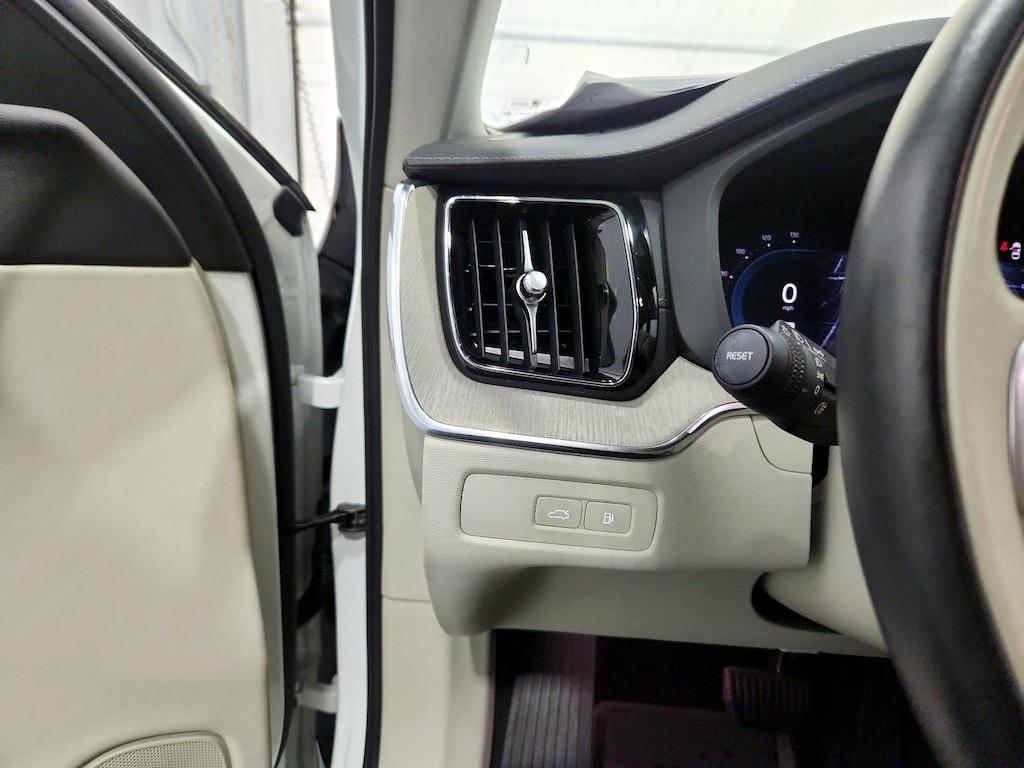 used 2023 Volvo XC60 Recharge Plug-In Hybrid car, priced at $44,998