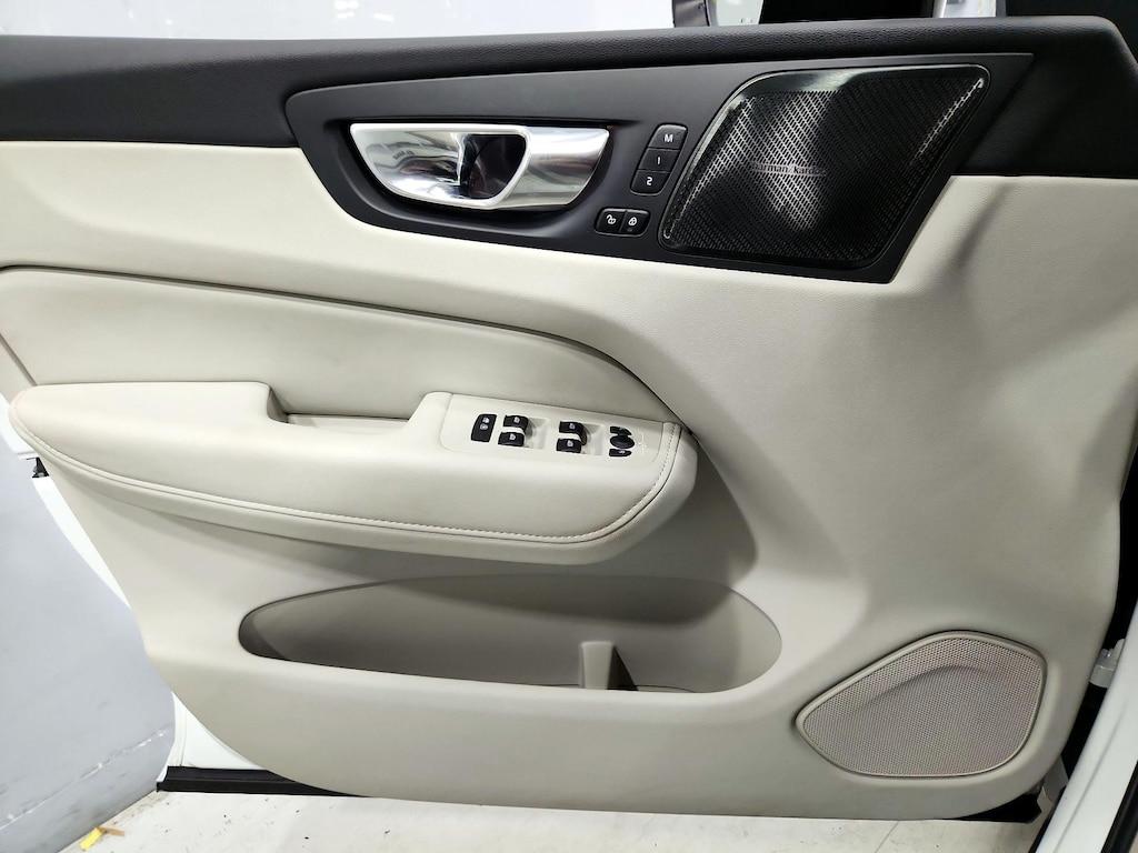 used 2023 Volvo XC60 Recharge Plug-In Hybrid car, priced at $44,998
