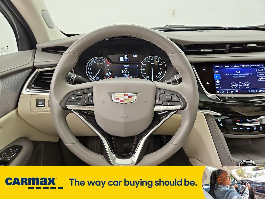 used 2023 Cadillac XT6 car, priced at $40,998