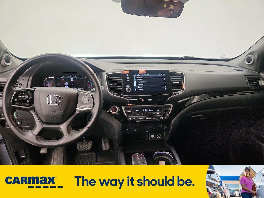 used 2022 Honda Pilot car, priced at $32,998