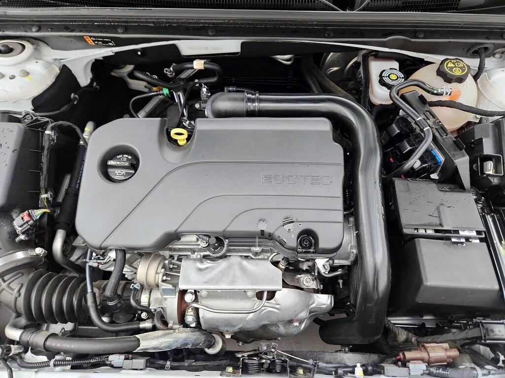 used 2022 Chevrolet Malibu car, priced at $19,998
