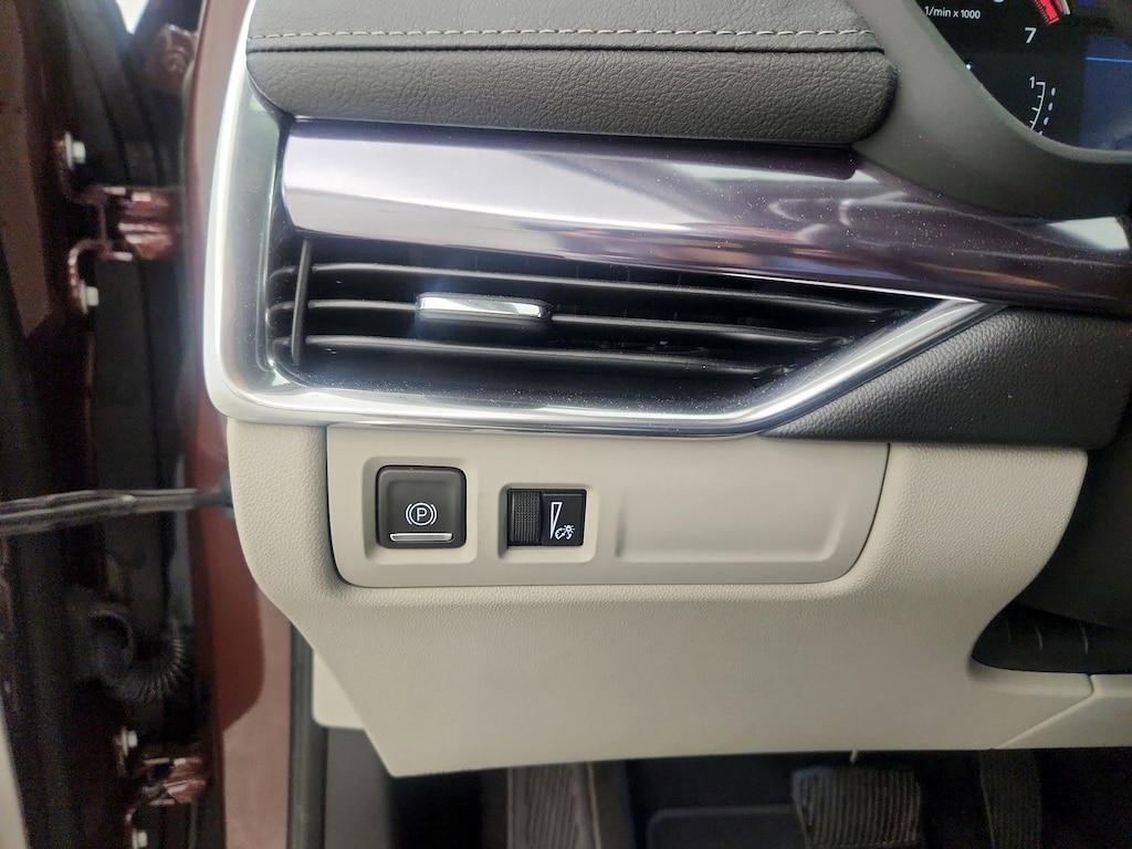 used 2022 Cadillac XT4 car, priced at $28,998