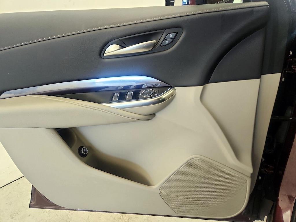 used 2022 Cadillac XT4 car, priced at $28,998